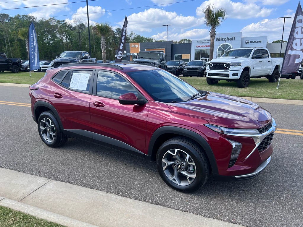 2024 Chevrolet Trax FWD LT