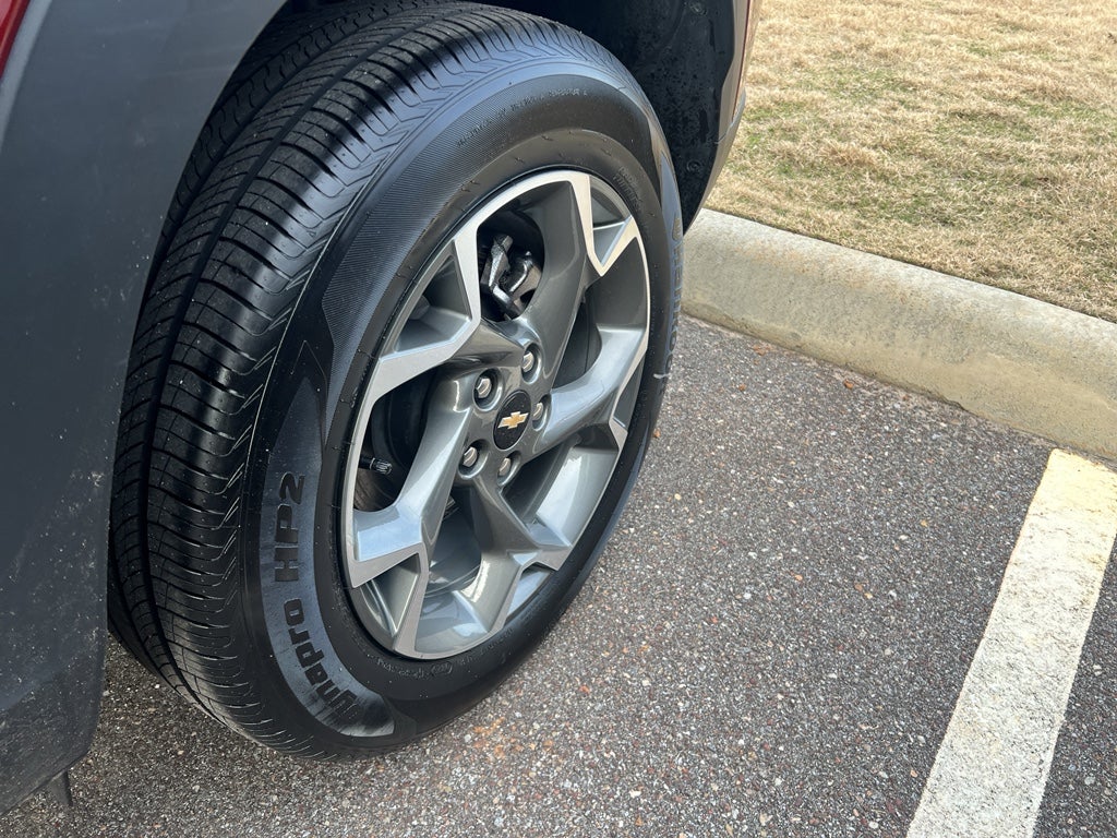 2025 Chevrolet Trax FWD LT