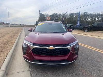 2025 Chevrolet Trax FWD LT