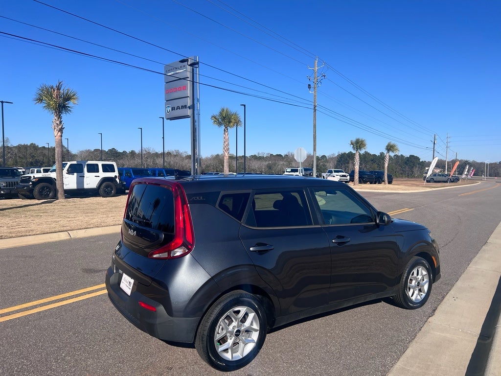 2022 Kia Soul LX