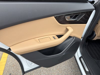 2023 Audi Q8 Premium Plus 55 TFSI quattro Tiptronic