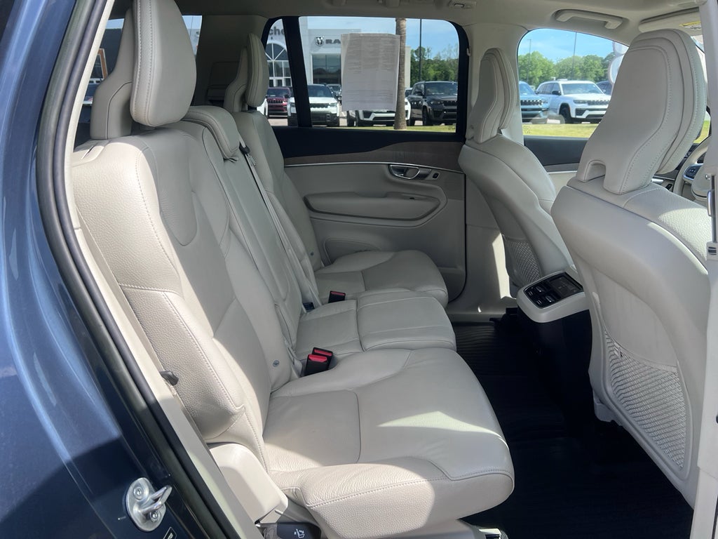 2023 Volvo XC90 Plus