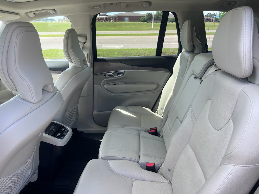 2023 Volvo XC90 Plus