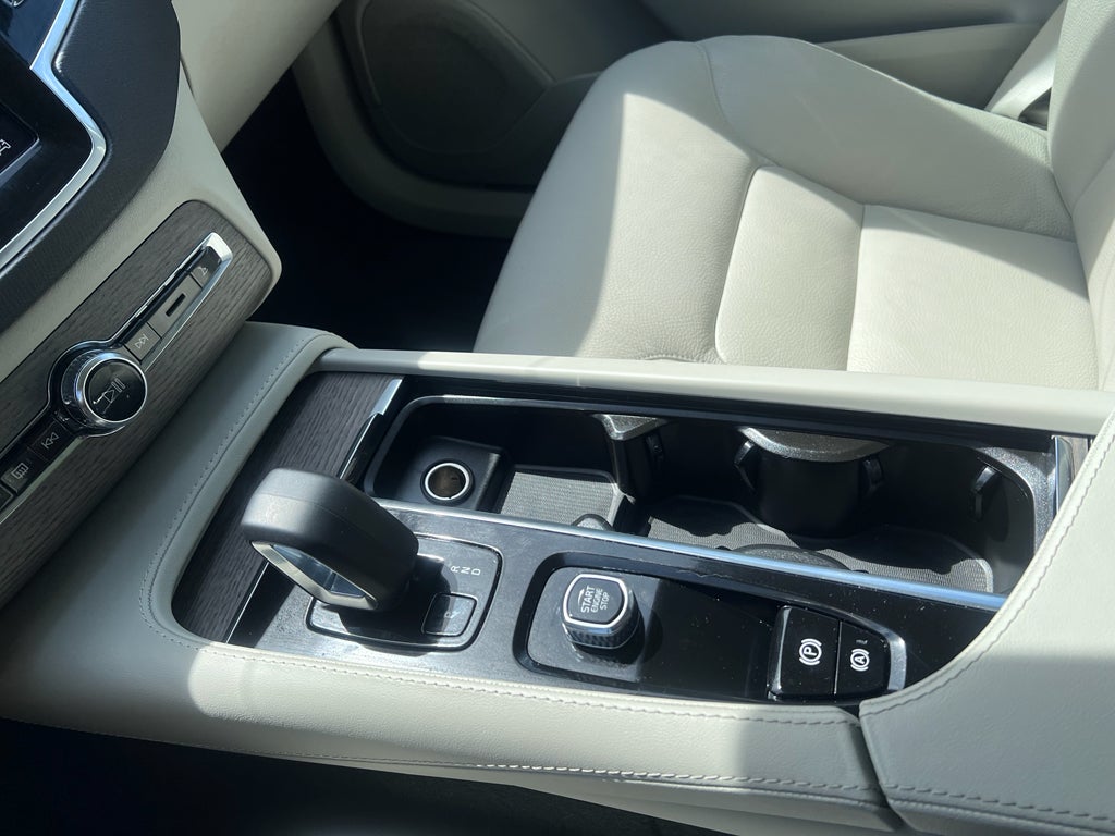 2023 Volvo XC90 Plus