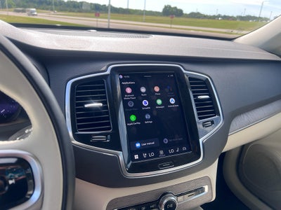 2023 Volvo XC90 Plus