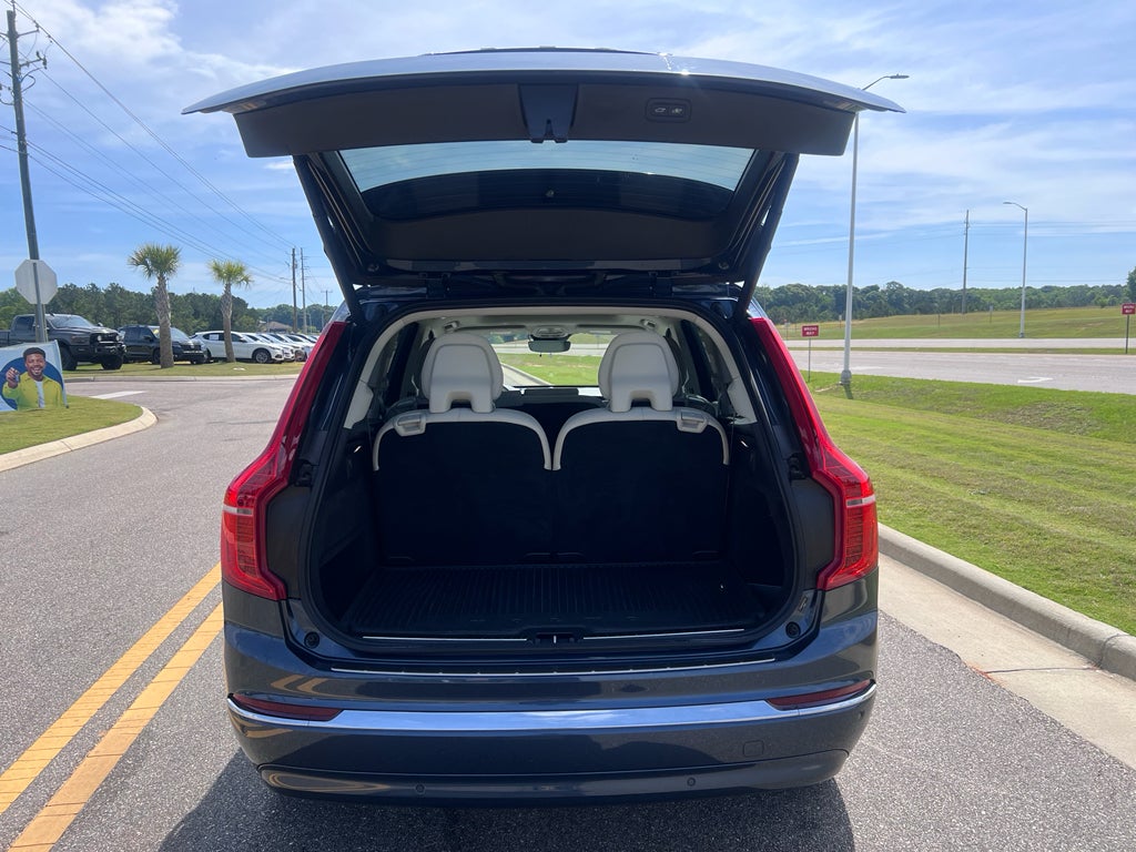 2023 Volvo XC90 Plus